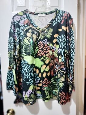 Women's Black Multi Floral V-Neck Long Sleeve Top by Keren Hart